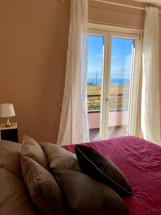 B&B Panoramica 33 Σαλέρνο Εξωτερικό φωτογραφία